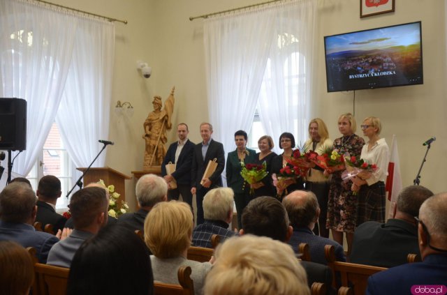 Zabytkowy ratusz po wielu latach ponownie stał się centrum administracji samorządowej miasta i gminy Bystrzyca