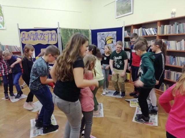 Andrzejki z biblioteką gminy Kłodzko 