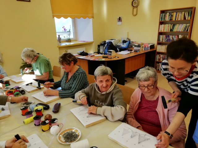 Barwy świąt w bibliotece w Jaszkowej Górnej 