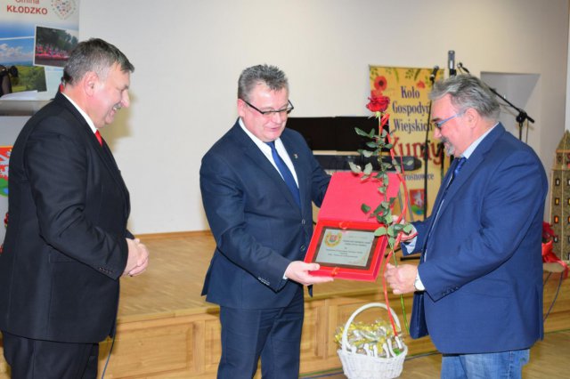 Wyróżnionych zostało łącznie 9 podmiotów