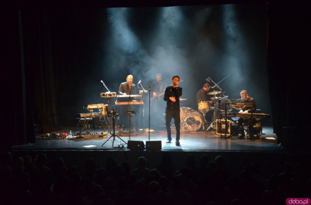 16 lutego w polanickim Teatrze Zdrojowym zorganizowany został koncert Fisz Emade Tworzywo. 