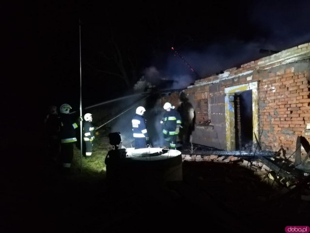 Nocny pożar w Niwie