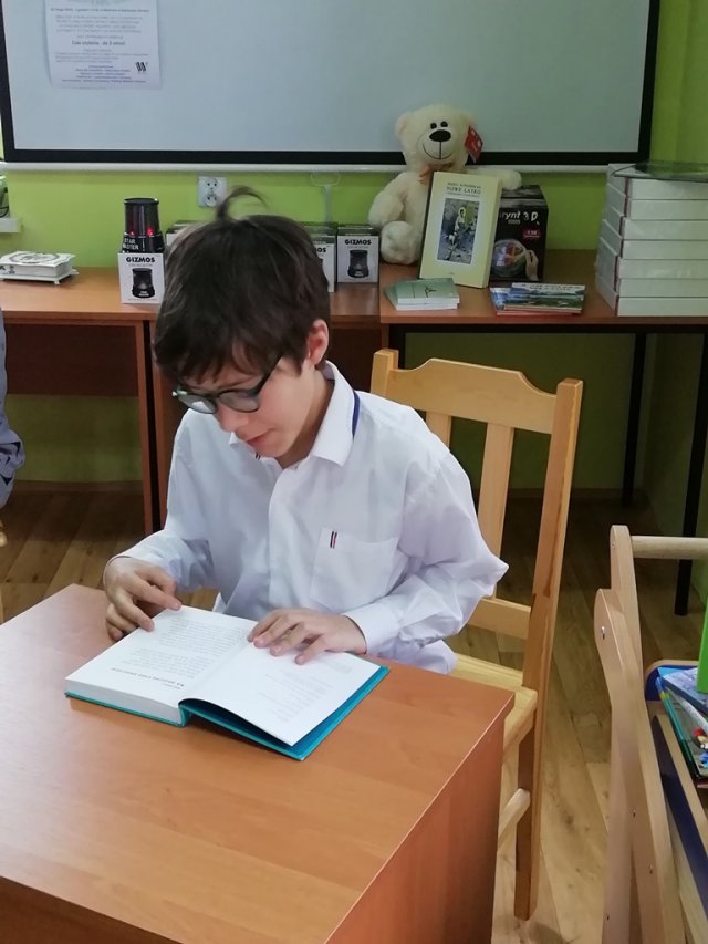 Do przesłuchań w bibliotece w Szalejowie Górnym przystąpiły 64 osoby z siedmiu szkół podstawowych z terenu gminy Kłodzko