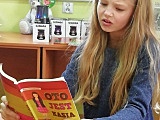 Do przesłuchań w bibliotece w Szalejowie Górnym przystąpiły 64 osoby z siedmiu szkół podstawowych z terenu gminy Kłodzko