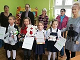 Do przesłuchań w bibliotece w Szalejowie Górnym przystąpiły 64 osoby z siedmiu szkół podstawowych z terenu gminy Kłodzko