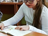 Do przesłuchań w bibliotece w Szalejowie Górnym przystąpiły 64 osoby z siedmiu szkół podstawowych z terenu gminy Kłodzko