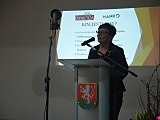 Seniorzy z terenu gminy Kłodzko mogą już bezpłatnie odebrać Ogólnopolską Kartę Seniora