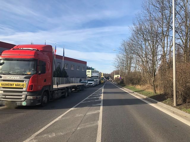 Korki sięgają nawet kilku kilometrów