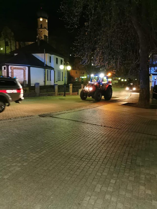 Dezynfekcja prowadzona jest od 15 do 17 kwietnia od godz. 21.00