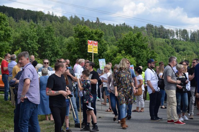Spotkali się w Wojciechowicach z protestującymi przeciwko wariantowi A2.
