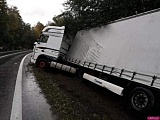 Ciężarówka wypadła z drogi 