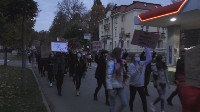 Od kilku dni na ulicach miast całej Polski odbywają się protesty