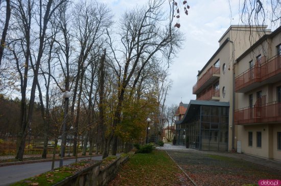 Od piątku, 6 listopada br. do odwołania przy ul. Krynicznej w Polanicy-Zdroju funkcjonować będą izolatoria.