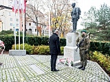 Tegoroczne powiatowe i miejskie obchody Święta Niepodległości w Kłodzku obchodzone było inaczej niż zwykle.