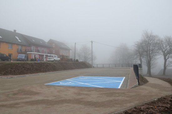 Na Przełęczy Sokolej powstał nowy parking 