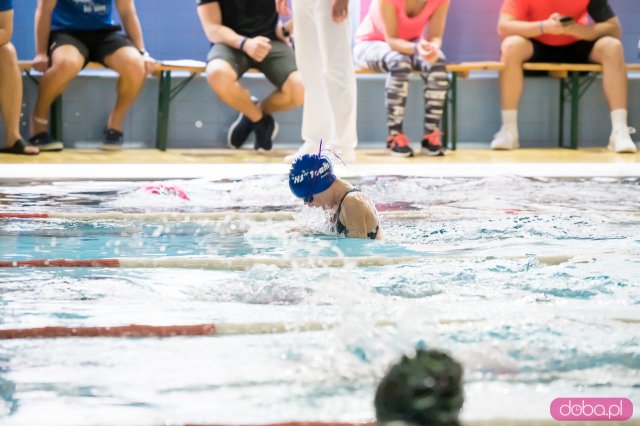 11 medali i kolejne rekordy życiowe pływaków HS Team Kłodzko [Foto]