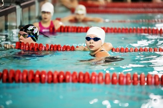 Pływacy HS Team Kłodzko tradycyjnie zaprezentowali wysoką formę zajmując miejsca na podium. 