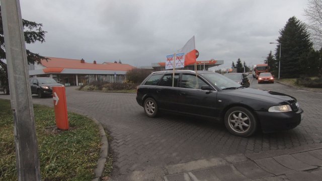 Trzeci protest samochodowy przeciwko planowanemu przebiegowi drogi S8 [Foto]