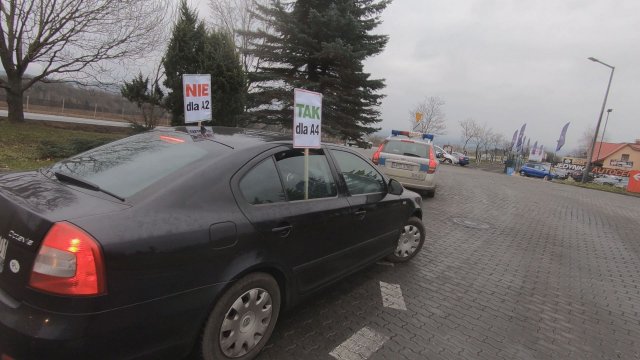 Trzeci protest samochodowy przeciwko planowanemu przebiegowi drogi S8 [Foto]