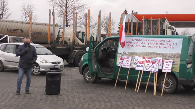 Trzeci protest samochodowy przeciwko planowanemu przebiegowi drogi S8 [Foto]
