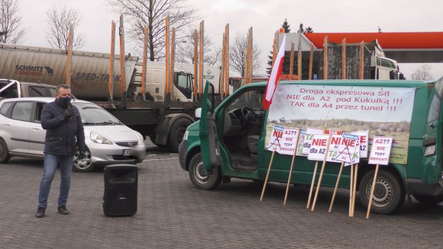 Trzeci protest samochodowy przeciwko planowanemu przebiegowi drogi S8 [Foto]