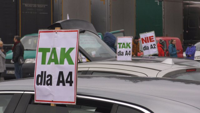 Trzeci protest samochodowy przeciwko planowanemu przebiegowi drogi S8 [Foto]