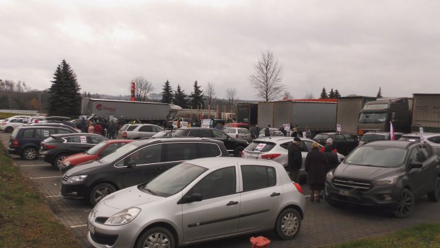 Trzeci protest samochodowy przeciwko planowanemu przebiegowi drogi S8 [Foto]
