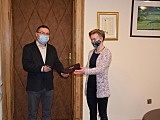 Mistrzyni Polski w kolarstwie górskim MTB XCO oraz w jeździe indywidualnej na czas BMX w kategorii Juniorek Młodszych, Natalia Grzegorzewska odebrała nagrodę od starosty kłodzkiego za wybitne osiągnięcia sportowe.