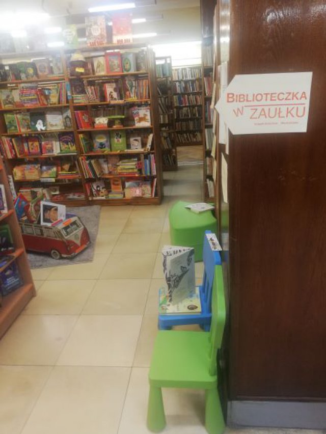 Filia dla Dzieci sukcesywnie przenoszona jest do Wypożyczalni Biblioteki Głównej, która mieści się w kłodzkim ratuszu 