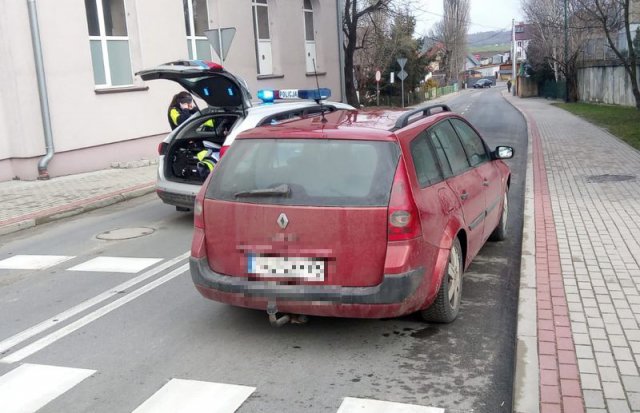 Pojazd oraz nastolatka, wobec którego prowadzone były poszukiwania opiekuńcze odnaleziono w Piławie Górnej. 