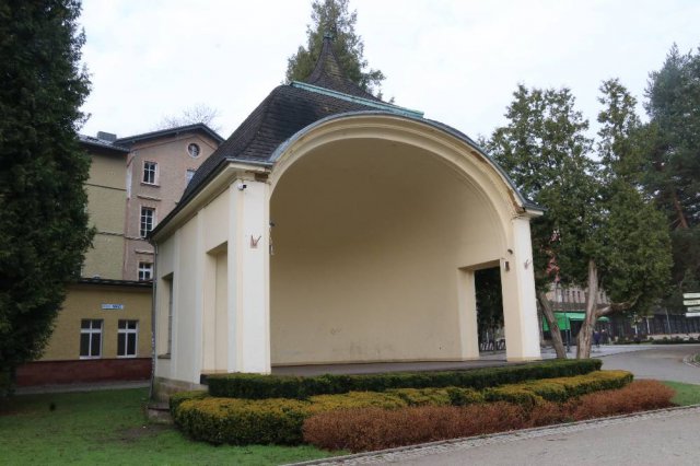 Gmina Kudowa-Zdrój pozyskała 130.000 zł na remont Muszli Koncertowej w Parku Zdrojowym.