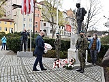 Z powodu trwającej pandemii, Powiatowe i Miejskie Obchody Konstytucji 3 Maja w Kłodzku miały skromny i kameralny charakter. 