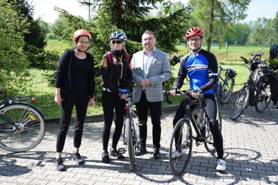 Po rocznej przerwie, spowodowanej pandemią, polsko-czeski rajd rowerowy CYKLO GLACENSIS wraca na szlaki. 