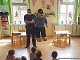Policjanci z kłodzkiej komendy nie zapomnieli o wychowankach Domu Małego Dziecka również w dniu ich święta 