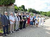 Na cmentarzu komunalnym pod Pomnikiem Ofiar Wołyńskich w Polanicy-Zdroju odbyły się uroczyste obchody 78. rocznicy ludobójstwa na polskiej ludności 