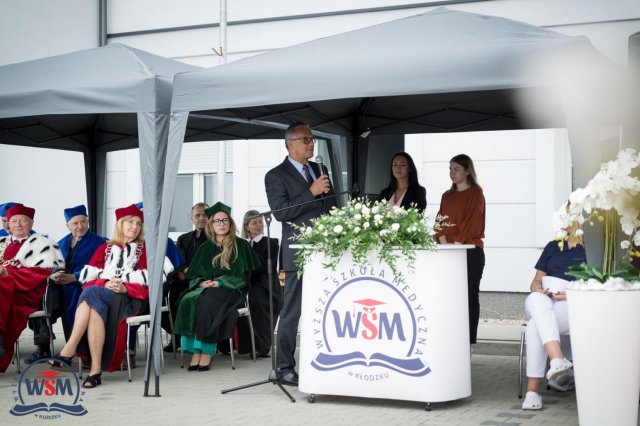 Uroczystość Czepkowania w Wyższej Szkole Medycznej w Kłodzku [Foto]