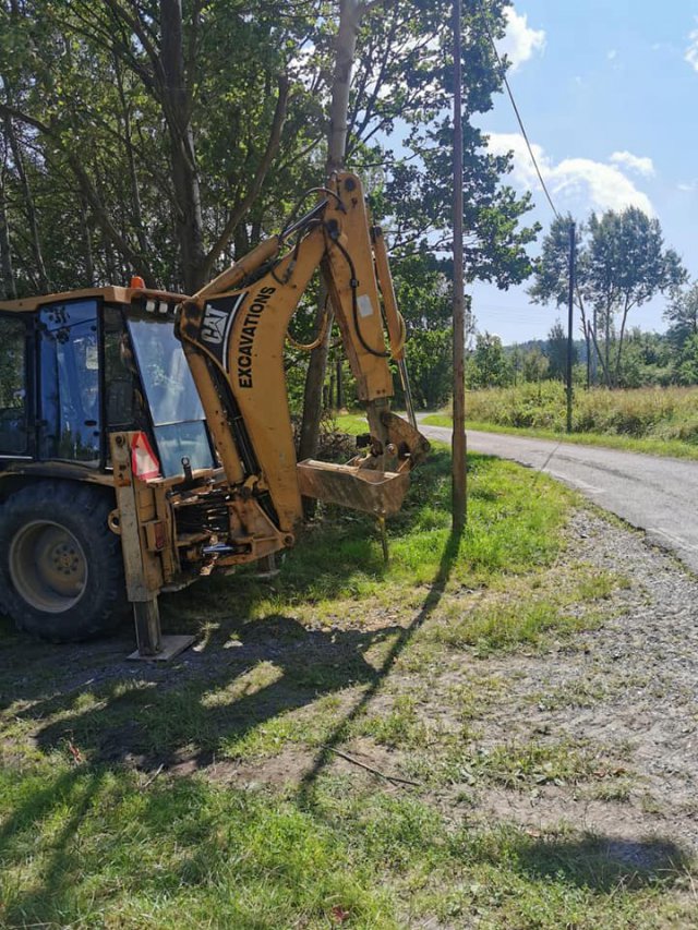 Polanica-Zdrój: na ul. Tuwima ruszyły prace związane z utrzymanie urządzeń melioracji wodnych 