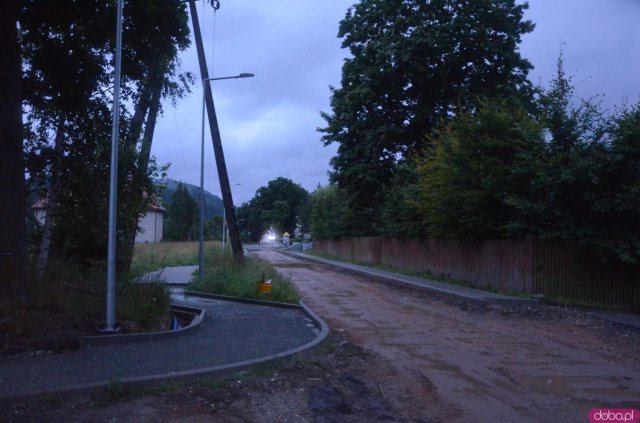 Burza wokół przebudowy ulic w Szczytnej. Mieszkańcy: Mamy już dość, nie będziemy udawać, że wszystko jest w porządku