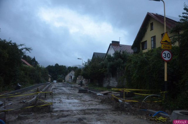 Burza wokół przebudowy ulic w Szczytnej. Mieszkańcy: Mamy już dość, nie będziemy udawać, że wszystko jest w porządku
