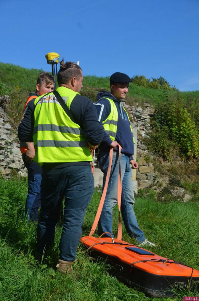 Prace prowadzone są pod nadzorem archeologa