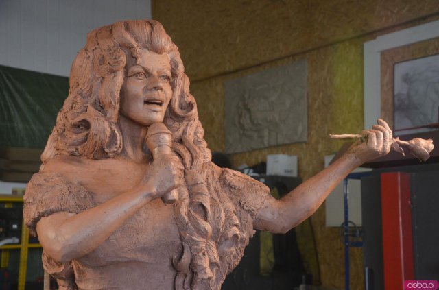 W Lewinie Kłodzkim stanie pomnik Violetty Villas. Trwa zbiórka środków na jego ukończenie 