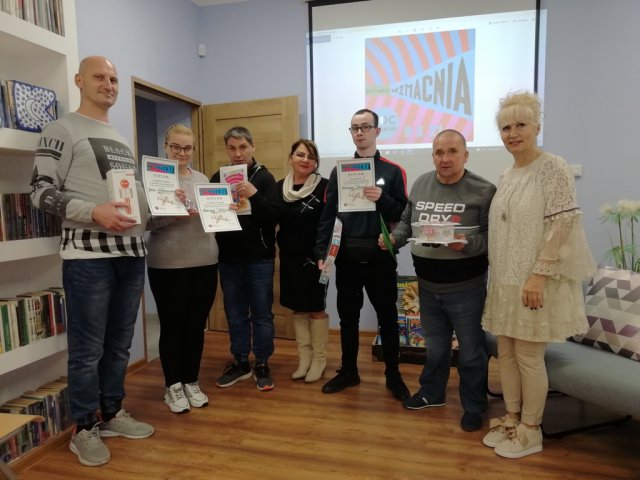 „Czytanie wzmacnia” - Noc Bibliotek w Wojborzu [Foto]