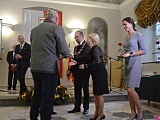 Wręczono Odznaki Honorowe Powiatu Kłodzkiego [Foto]