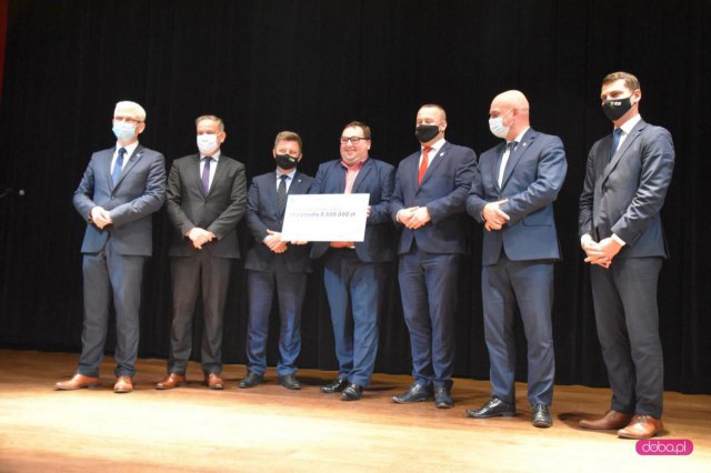 Wyniki Programu Inwestycji Strategicznych Polski Ład dla samorządów. Ile otrzymały gminy powiatu kłodzkiego? 