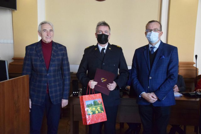 Podziękowania dla strażaków na XI Sesji Rady Powiatu Kłodzkiego