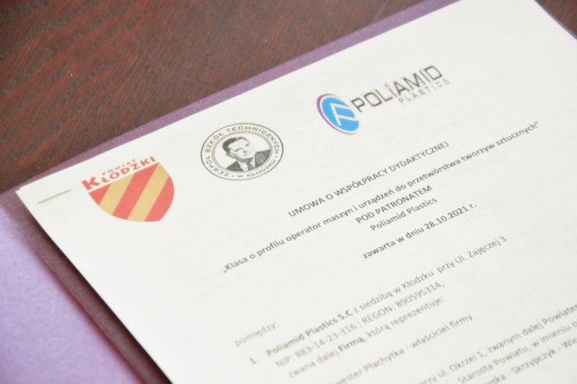 klasa patronacka Branżowej Szkoły I Stopnia operator maszyn i urządzeń do przetwórstwa tworzyw sztucznych. 