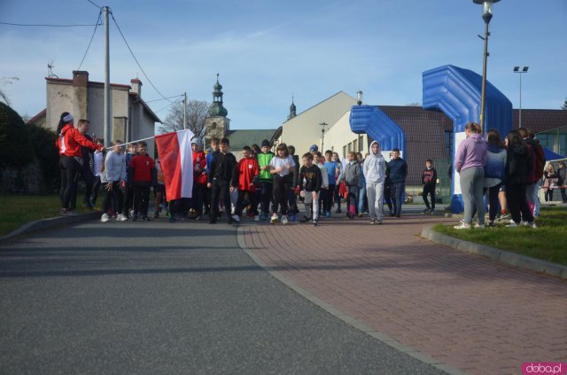 Już po raz siódmy z okazji Narodowego Święta Niepodległości w Szczytnej zorganizowany został Bieg Niepodległości.