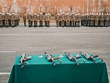 Wręczenie broni szeregowym elewom XI turnusu służby przygotowawczej