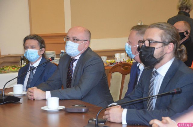 Podpisano deklarację współpracy w zakresie ratownictwa medycznego na pograniczu polsko-czeskim [Foto]
