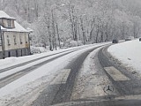 Trudne warunki na drogach powiatu 